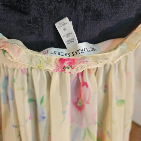 VS Vintage 2pc Yellow Floral Chiffon Gown and Robe Set